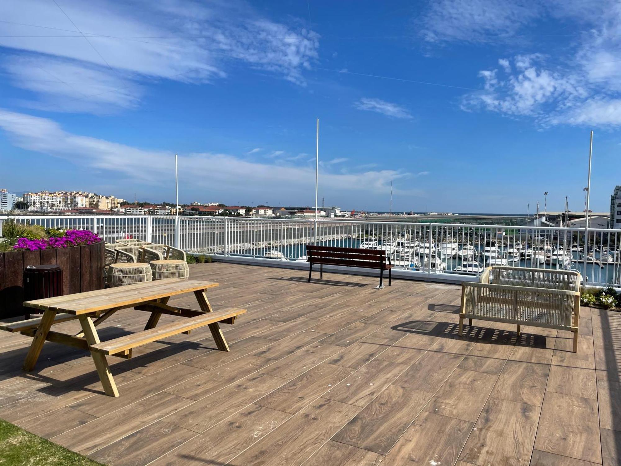 Deluxe Marina View Seafront Gibraltar Stay Bagian luar foto