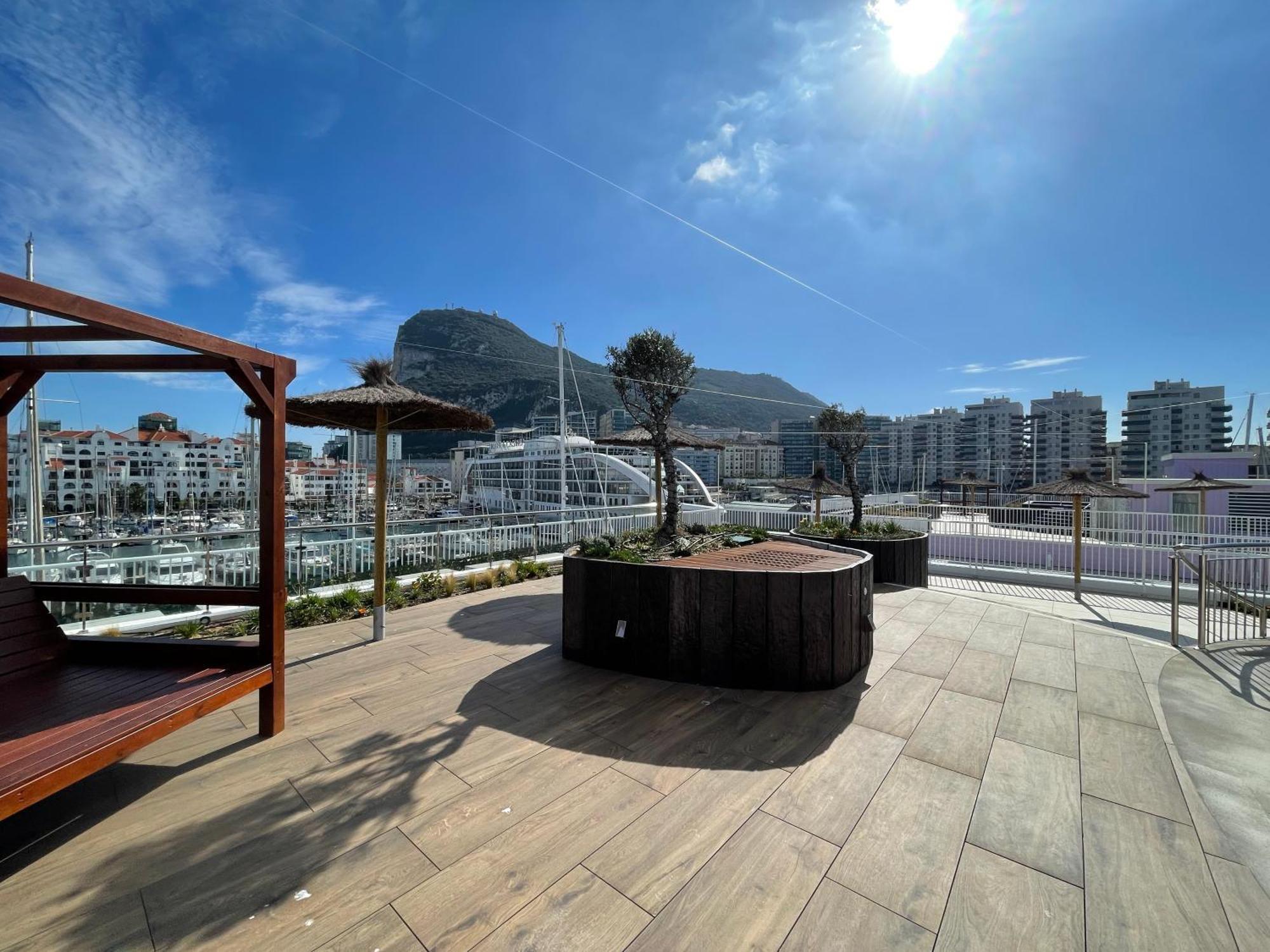 Deluxe Marina View Seafront Gibraltar Stay Bagian luar foto