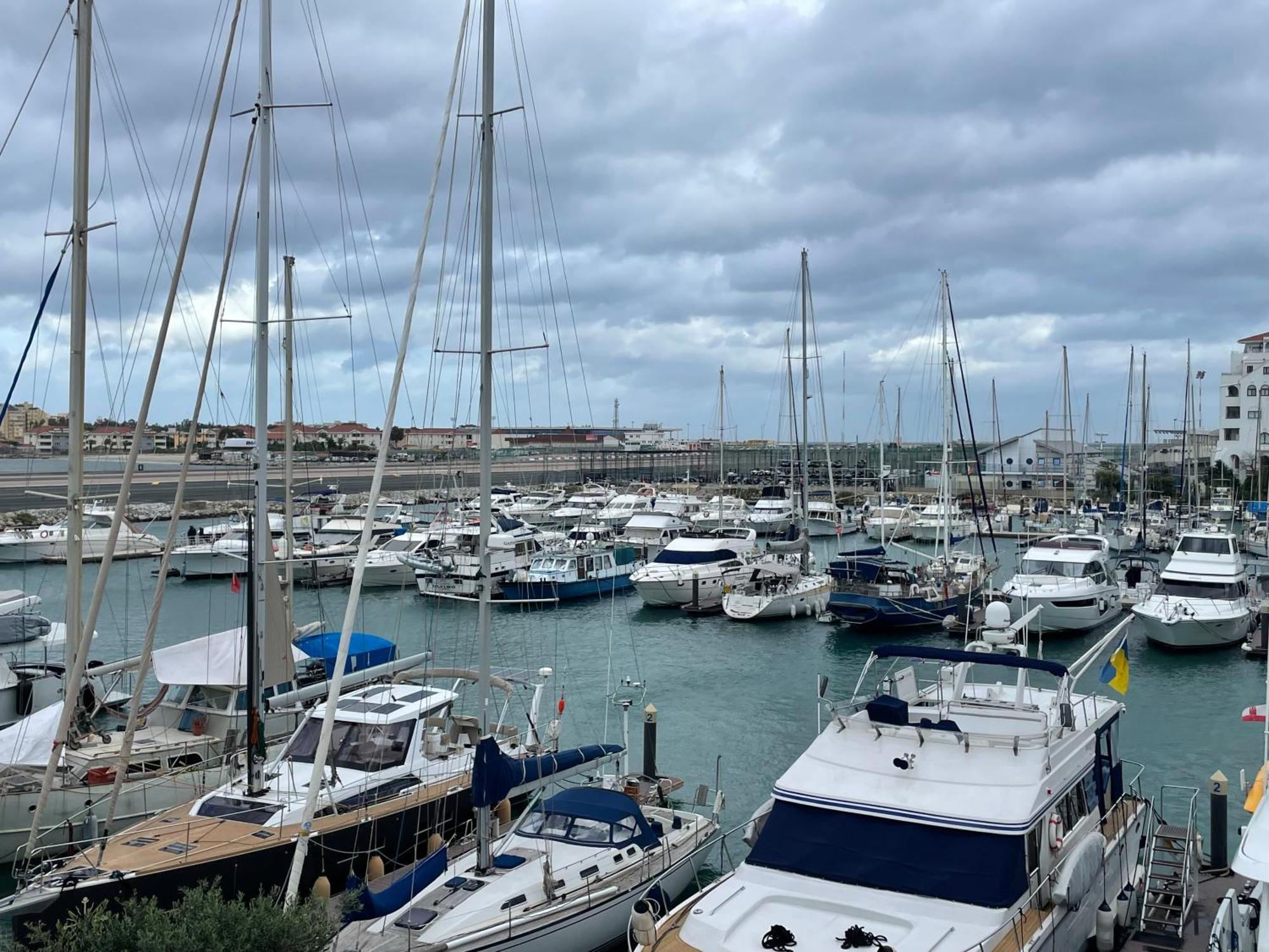 Deluxe Marina View Seafront Gibraltar Stay Bagian luar foto