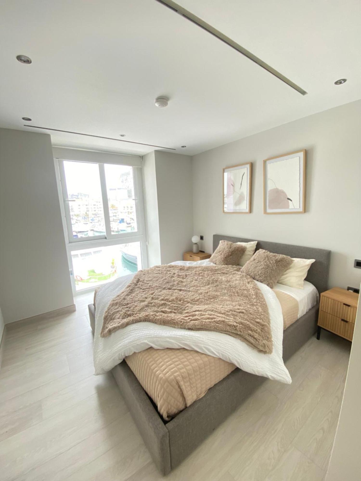 Deluxe Marina View Seafront Gibraltar Stay Bagian luar foto