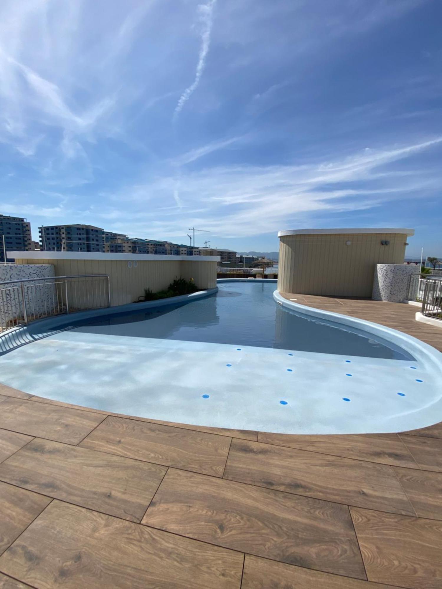 Deluxe Marina View Seafront Gibraltar Stay Bagian luar foto